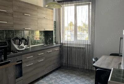 Apartament cu 3 camere semidecomandat în Cantemir - 1