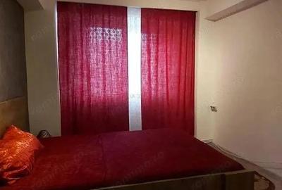 Apartament 3 camere, Ultracentral, etaj 2 - 3