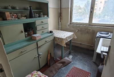 Vand apartament 2 camere confort 1 semidecomandat zona Abator - 4