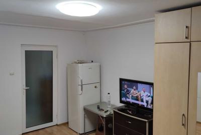 DRISTOR - ZONA FIZICIENILOR - Garsoniera  20 mp - BLOC ANVELOPAT - 3