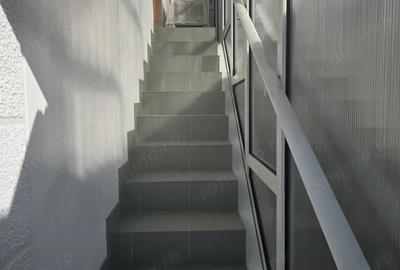 Casă cu 5 camere cu Teren 1159 Mp în Ceangăi - 2