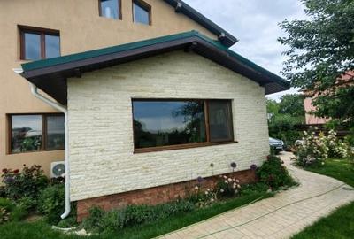 Casă de vânzare – Oază de liniște și culoare, la doar 18 km de București - 2