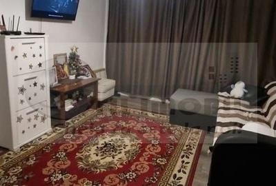 Apartament cu 3 camere si balcon - zona Podu Ros - 450€ - 2