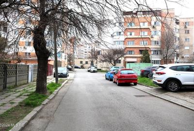 Gara - Spitalul CFR - Str. Scolii, casa din caramida, teren 380 mp! - 12