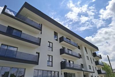Apartament cu 4 camere decomandat în Theodor Pallady