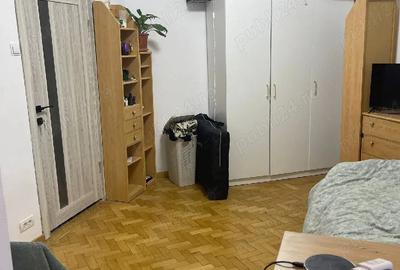 Garsonieră decomandată în Central - 8