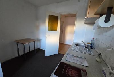 De vanzare Apartament 2 camere, zona Cetate. - 2