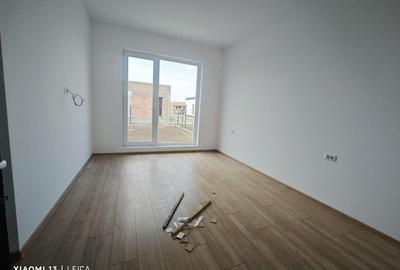 Casa individuala- 3 camere- 343mp teren - 12