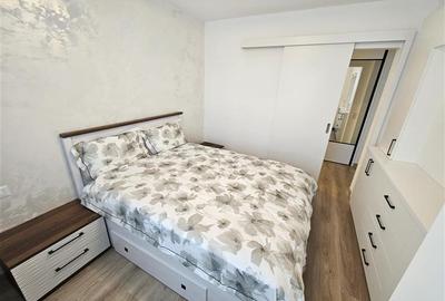 Apartament cu 3 camere decomandat, mobilat în Tractorul - 29
