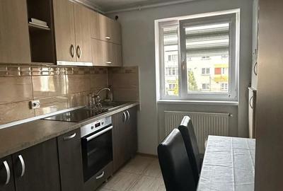 De vanzare - Renovat - Mobilat - 1