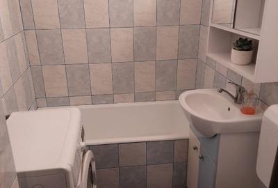 Inchiriez apartament 2 camere decomandat  utilat -mobilat Inchiriez apartament 2 camere decomandat  utilat -mobilat - 9