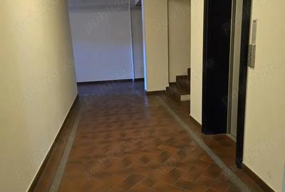 De vanzare apartament cu 2 camere etaj 1 cartier Toscana amenajat loc de parcare in CF - 12