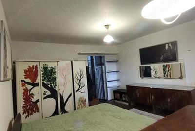 Ofer spre inchiriere garsoniera - 2