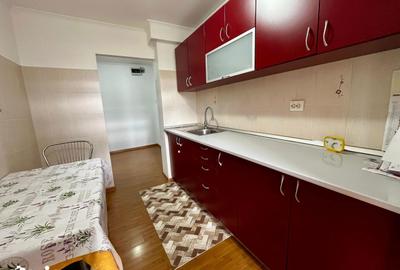 Apartament cu 2 camere decomandat, mobilat în Galata