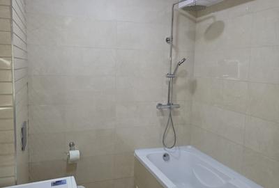 Apartament cu 2 camere decomandat în 13 Decembrie - 15