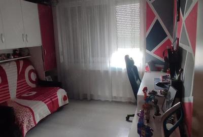 Apartament cu 3 camere decomandat în Nojorid - 5