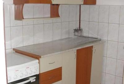 Apartament cu 3 camere decomandat, mobilat în Nicolina - 5
