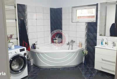 Casă cu 5 camere cu Teren 218 Mp în Tei - 8