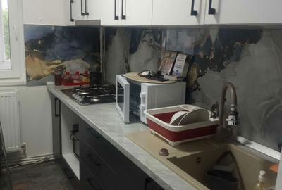 Apartament cu 3 camere decomandat în Găești - 3