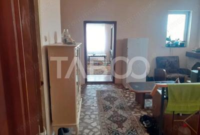 Casa 6 camere 3 bai curte si gradina 400 mp panouri fotovoltaice - 6