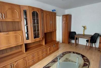 Inchiriez apartament 2 cam nedec zona Govandari,Micro 4 - 11