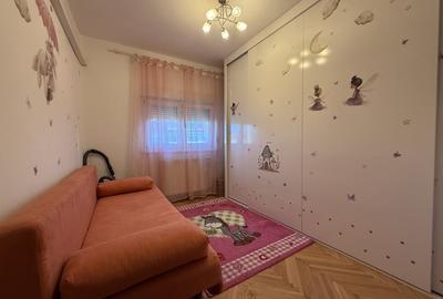 Apartament spatios cu 3 camere, decomandat, 65 mp utili + balcon 3 mp - Soarelui - 4