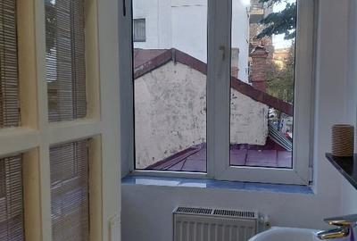 Inchiriez apartament  de 2 camere la  Pta Ch de Gaulle - 14
