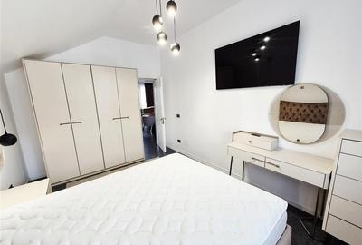 Apartament cu 3 camere semidecomandat în Podul de Fier - 6