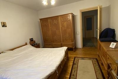 Proprietate impresionanta:Rezidential/Birouri: 2 vile,teren 1350mp,1 Mai - 41