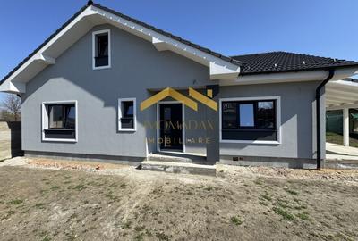 Casă individuală cu 4 camere cu Canalizare în Utvin - 12