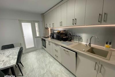 Apartament cu 3 camere decomandat în Central - 2