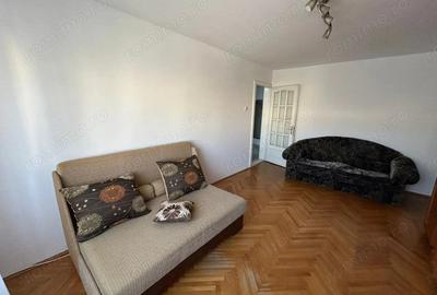 Apartament 3 camere, etaj 3 - zona Tolstoi - 1