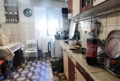 Apartament cu 3 camere decomandat, mobilat în Micro 15 - 3