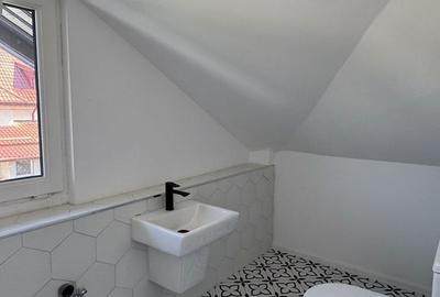 Casă cu 4 camere cu Canalizare în Floreasca - 2