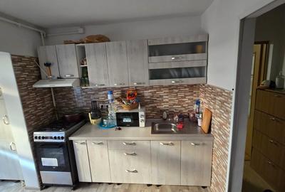 Apartament semidecomandat- zona inel I - 6
