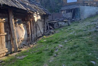 Teren de 900 mp, în Budești