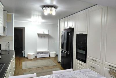 Apartament lux 4 camere ultracentral complet mobilat si util Apartament lux 4 camere ultracentral complet mobilat si util - 2