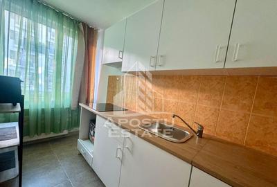 Apartament cu 2 camere semidecomandat în Central