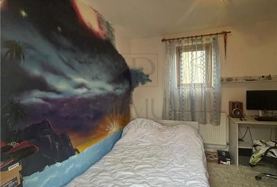 Casă cu 3 camere cu Teren 933 Mp în Sânmihaiu Român - 2