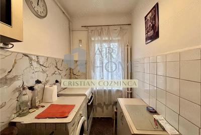 Apartament 3 camere, semidecomandat, Vest, Ploiesti - 1