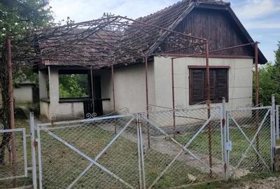 Teren de 24 mp, în Central - 7