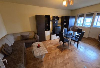 Apartament cu 2 camere decomandat în Central - 2