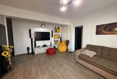 Apartament cu 3 camere decomandat în Bucium - 3