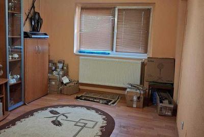 Apartament cu 3 camere decomandat, mobilat în Călărași