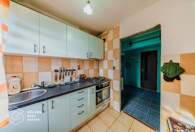 Apartament 2 camere, etaj 1, decomandat, comision 0% - 8