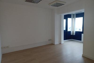 Spatiu birou central, versatil Spatiu birou central, versatil - 7