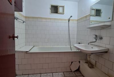 Apartament cu 3 camere decomandat în Rahova - 6