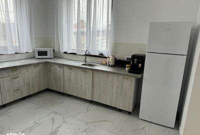 Casă cu 4 camere semidecomandat în Sânmartin - 2