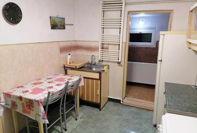 Casă cu 3 camere cu Teren 296 Mp în Giulești