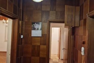 Apartament cu 3 camere semidecomandat în Pajura - 11